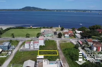 Terreno à venda no Recanto do Farol, Itapoá 