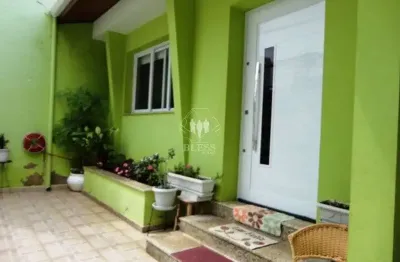 Linda casa à venda em jundiaí-sp, vila arens ii: 2 quartos, 1 suíte, 1 sala, 3 banheiros, 2 vagas, 250m². aproveite!