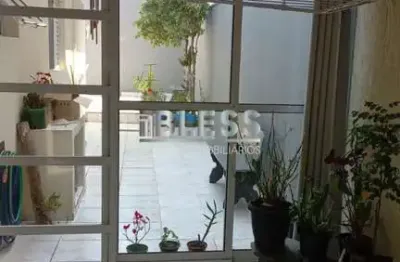 Casa térrea á venda, localizada no bairro jardim ipanema, na cidade de jundiaí/sp