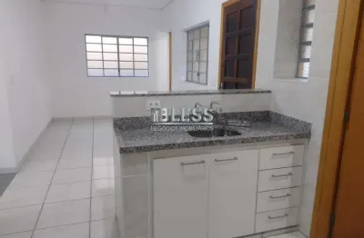 Casa comercial com 1 sala para alugar na Rua Prudente de Moraes, 400, Centro, Jundiaí