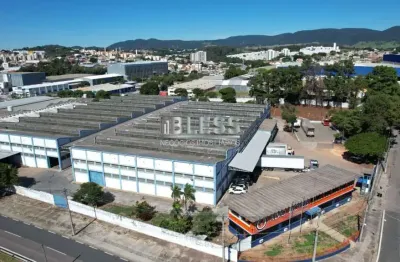 Barracão / Galpão / Depósito para alugar na Avenida Amélia Latorre, 03, Vila Nova Esperia, Jundiaí
