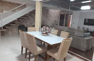 Casa com 4 quartos para alugar na Avenida Guilherme de Almeida, 192, Vila Liberdade, Jundiaí