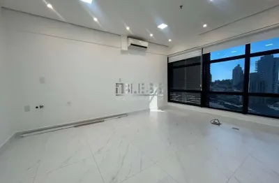 Sala comercial (reformada) para locação no condomínio nino plaza -  anhangabaú - jundiaí - sa00557