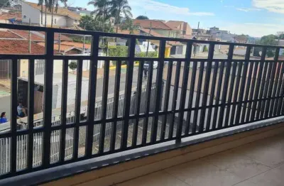 Apartamento com 2 dormitórios (sendo 1 suíte) e varanda gourmet
