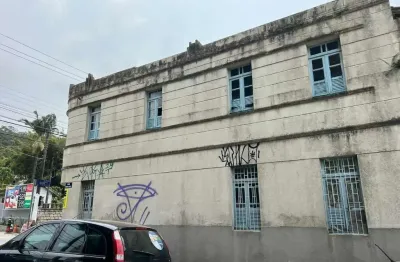 Casa de 2 pavimentos com 242 m², vista para o mar e loja comercial - próximo à via gastronômica de são josé