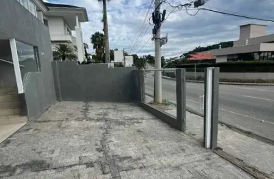 Casa com piscina e salão de festas mobiliado à venda - 3 dormitórios na pedra branca, palhoça