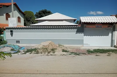 Linda casa para venda no centro de jacone-saquarema