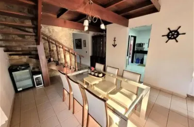Casa com 5 quartos à venda na Praia de Maranduba, Ubatuba 