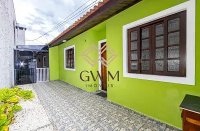 Casa com 2 quartos para alugar na Rua Antônio Andriguetto, 110, Uberaba, Curitiba por R$ 2.200