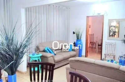 Casa com 3 dormitórios à venda, 301 m² por r$ 490.000,00 - parque real - aparecida de goiânia/go