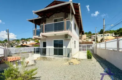 Casa com 4 quartos à venda na rua wilhelm alsleben, 522, fidélis, blumenau por r$ 786.400