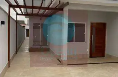 Ocean vende: casa itaipuaçu piscina, churrasqueira, na quadra da praia.