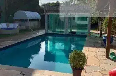 Ocean vende: camboinhas casa, 4quartos3 suítes, piscina aquecida, sauna, academia e espaço de lazer.
