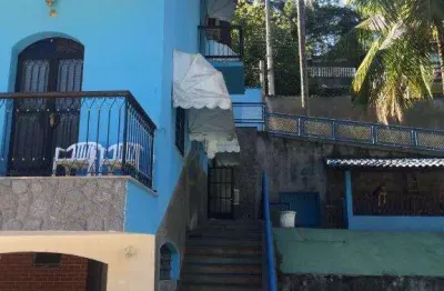 Ocean vende: baldeador, condomínio, casa, 4 quartos sendo 1 suíte, piscina, 6 andares.