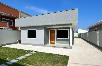 Ocean vende: itaipuaçu, casa com ótimo acabamento e planta moderna