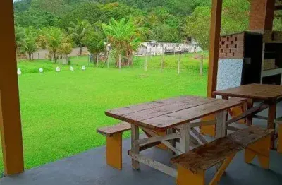 Ocean vende: maricá, itaocaia valley, casa/galpão, 2 banheiros, cozinha, amplo galpão, área de lazer