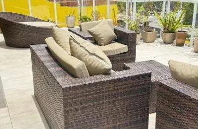 Ocean vende: itaipuaçu, casa 4 quartos, sendo 1 suíte, piscina, varandão, área gourmet, armários.