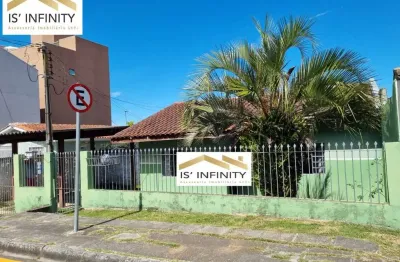 Vende-se terreno amplo com duas casas /bairro boneca do iguaçu,r$699mil