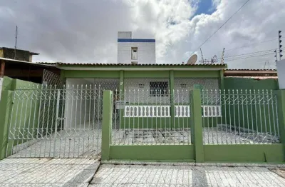 Casa com 3 quartos à venda na Rua Maciel Malheiros, Castelo Branco, Campina Grande