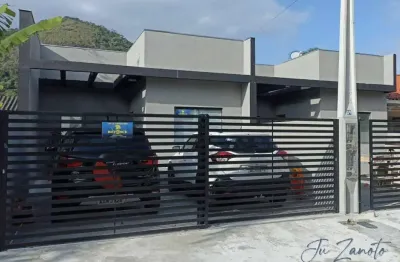 Casa com 3 quartos sendo uma suíte pronta para morar!!!