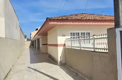 Casa mobiliada a 100 metros do mar balneário eliana guaratuba
