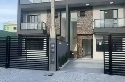 Triplex em alto padrão com vista para o mar praia de leste 150 m do mar