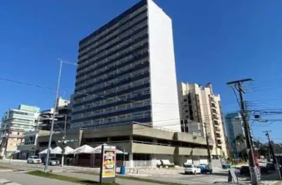 Apartamento com vista deslumbrante para o mar, no coração de caiobá