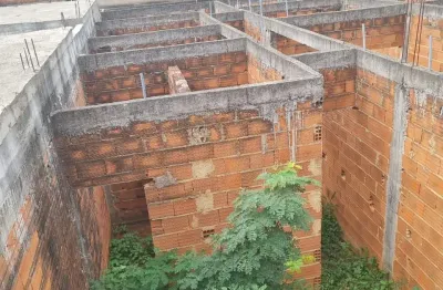 Lote com base para 2 casas à venda – bairro jardim alvorada.