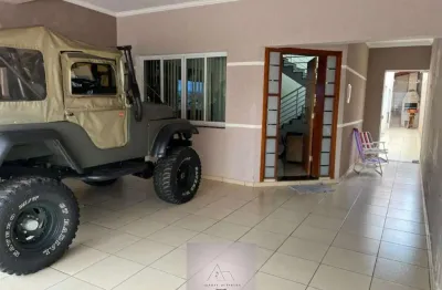 Imperdível casa à venda em tatuí-sp - jardim planalto  3 quartos, 2 suítes, 233m²  agende sua visita!