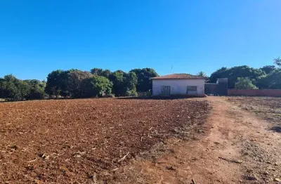 Chácara à venda em cesário lange-sp: 3 dormitórios, 1 suíte, 1 sala, 2 banheiros, 120m² na campininha. venha conferir!