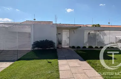 Casa a venda no tropical: 1 suíte + 2 quartos, área gourmet e piscina