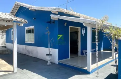 Casa à venda em casimiro de abreu-rj, barra de são joão: 2 quartos, 1 suíte, 1 sala, 2 banheiros, 100m².