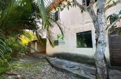 Casa à venda em casimiro de abreu-rj, jardim miramar: 2 quartos, 1 suíte, 1 sala, 2 banheiros, 1 vaga, 130m². aproveite!