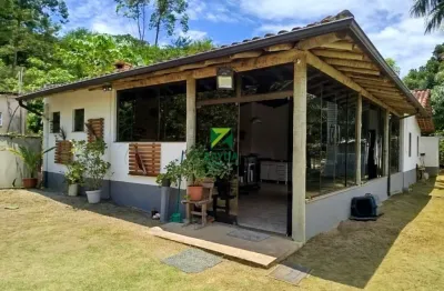 Imperdível sítio à venda em rio das ostras-rj, bairro cantagalo: 3 quartos, 1 suíte, 2 salas, 3 banheiros, 3 vagas de garagem, 2.555,00m².