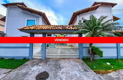 Casa em condomínio à venda em rio das ostras-rj: 2 quartos, 2 suítes, 1 sala, 3 banheiros, 2 vagas de garagem - cidade beira mar.