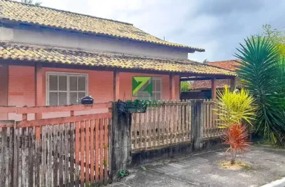 Casa à venda em casimiro de abreu-rj, no bairro peixe dourado ii - barra de são joão. 3 quartos, 1 suíte, 1 sala, 1 banheiro, 3 vagas de garagem e 170,00 m² de área.