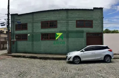Galpão comercial de alto padrão no centro de casimiro de abreu-rj: 1 sala, 3 banheiros, 380m² de área. venda ou locação!