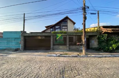 Casa duplex em Barra de São João, no bairro Vila Campo Alegre: com 04 quartos, 01 suíte, 02 salas, 03 banheiros e 01 vaga de garagem.