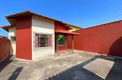 Casa à venda em casimiro de abreu-rj, bairro peixe dourado i - barra de são joão: 2 quartos, 1 suíte, 66m², 2 vagas.