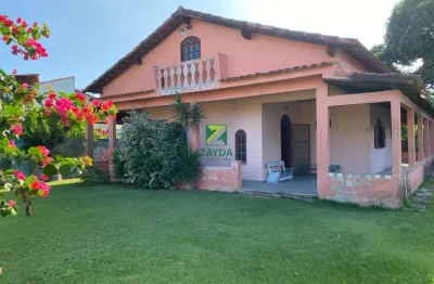Imperdível casa à venda em barra de são joão-rj, santa irene: 2 quartos, 1 suíte, 2 salas, 2 banheiros, 4 vagas de garagem, 154,81 m²