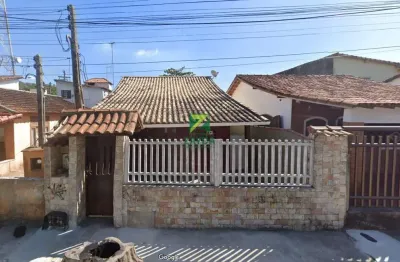 Oportunidade imperdível de casa linear com quintal à venda no centro de barra de são joão.
