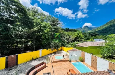 Casa triplex no sana, casimiro de abreu-rj: 3 quartos, 2 suítes, 3 salas, **área gourmet**, fogo de chão, tranquilo, região serrana, beira rio, **churrasqueira**.