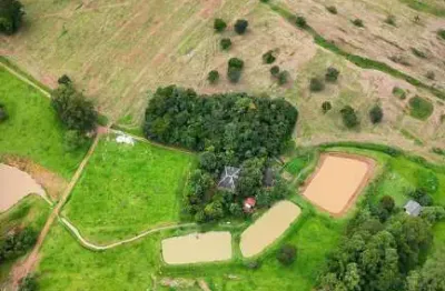 Chácara à venda, com 5 alqueires - corumbá de goiás.