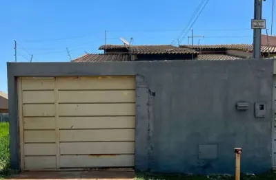 Casa 2 quartos, sendo 1 suíte, 2 banheiros, no setor kayana - trindade/go.