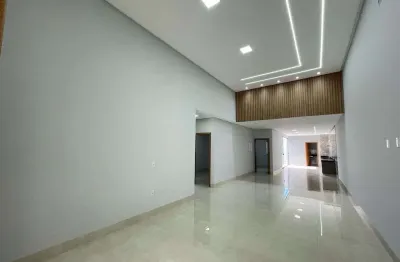Casa à venda de 3 suítes com piscina de 153,00 m² no jardim atlântico.