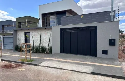Casa térrea no faiçalville com 3 suítes, de 209.06 m², sozinha no lote.