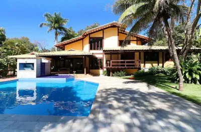 Sobrado à venda no aldeia do vale, sendo 4 suítes com varanda de 500,00 m².
