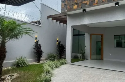 Casa à venda 3 quartos, sendo 1 suíte, 2 banheiros de 145,00 m²