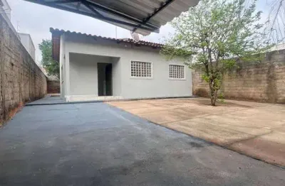 Casa de 3 quartos, sendo 1 suíte no setor brisa da mata de 80,00 m²