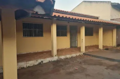 Casa 2 quartos, 1 suíte, sala, cozinha, no residencial são marcos